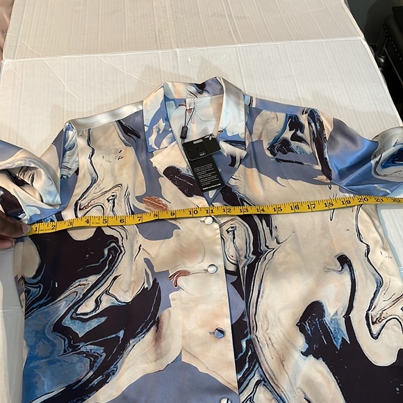 ♻️ New Lilysilk Vibrant Geode Print Silk Button Down Blouse size Small - Picture 6 of 7